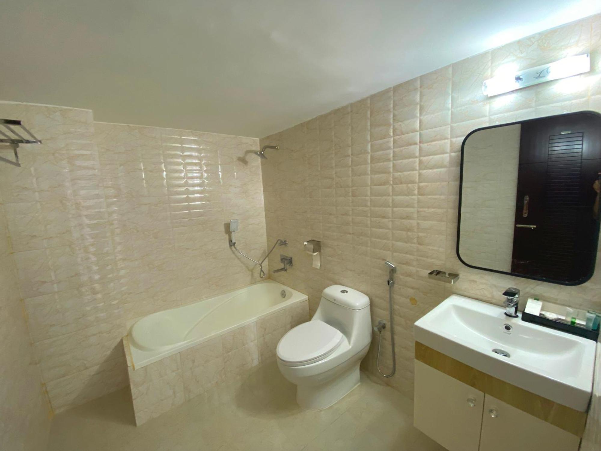 Hotel Valentino Noakhali المظهر الخارجي الصورة
